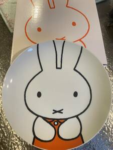 【新品未使用】miffy ミッフィー プレート ★ ローソン限定 ★ ローソン６０周年 非売品！