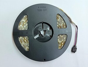 【ネコポス送料無料】DC12V LED テープライト RGBタイプ 両面テープ 途中カット DIY 切断 カット 1cm幅 約５m 5050 300個 間接照明 非防水