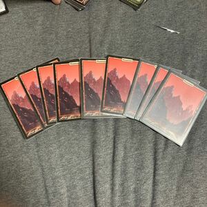 MTG ■フルアート■《山/Mountain》[UNH] 土地