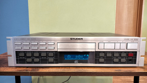 STUDER　業務用CDプレーヤー　A727（ジャンク品）