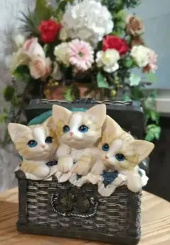 三つ子の子猫　貯金箱