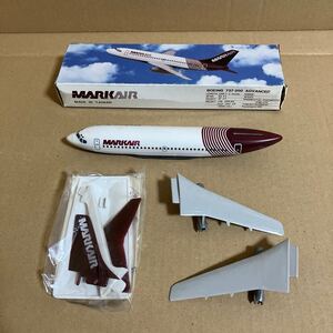 ■FLIGHT MINIATURES 1/200 MARK AIR B737-200 スナップフィットモデル【中古品】■