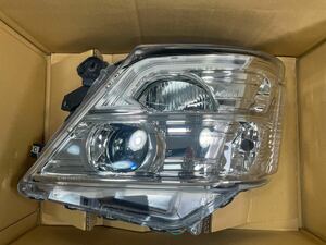 【極美品 破損無し】 日産 純正 NV350 キャラバン VR2E26 E26 後期 左　助手席 LED 左側　純正 ヘッドライト レベ付 ICHIKOH 1948 打刻E 