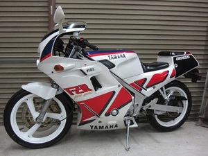 希少絶版車 ヤマハ FZR250 2KR 旧車