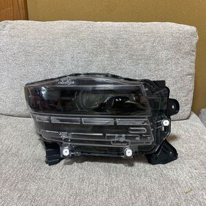 MK54S MK94S スペーシアカスタム 純正 右 ヘッドライト