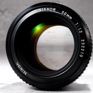 純正フード付き【極美品】動作◎ ニコン Ai Nikkor 50mm F1.2 210 大口径　オールドレンズ　単焦点　標準 nikon