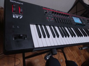 Roland FANTOM-07 シンセサイザー　専用ケース付き　ローランド