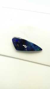 No.545 ボルダーオパール大 遊色効果 シリカ球 10月の誕生石 天然石 ルース 蛋白石jewelry opal ジュエリー 宝石