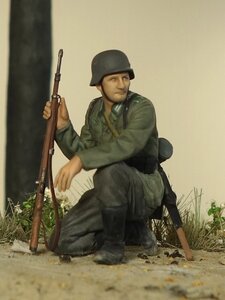 タミヤ 1/35MM ドイツ国防軍兵士1体【32】組立て塗装済み完成品 TAMIYA 1:35 WW2 German Wehrmacht Soldier, build and Painted finished.