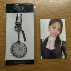 TWICE ツウィ WORLD TOUR III フォトキーリング トレカ