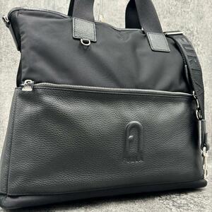 未使用保管品 現行 フルラ MAN アーバン URBAN トートバッグ ショルダーバッグ 2way メンズ ビジネス ブラック A4 ロゴ エンボス レザー 