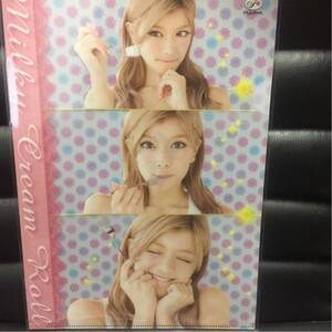 未使用★ローラ　非売品クリアファイル　不二家ミルキークリームロール　★