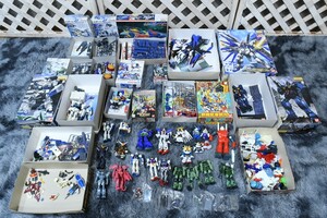 trok741 ガンダム ガンプラ プラモデル 大量 まとめ ZGMF-X10A フリーダム RGM-79Q イージーエイト ガン ザク BB戦士 GUNDAM バンダイ レア