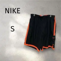 NIKE ナイキ ショートパンツ S スポーツウェア