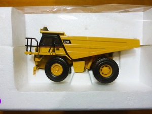 【NORSCOT】1/64 CATERPILLAR 775E TRUCK　建設車両 工事車両 キャタピラー ダンプ トラック