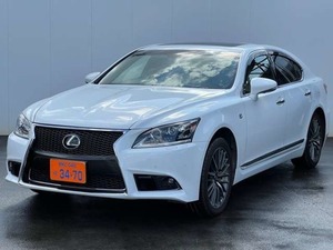 LS 460 Fスポーツ 白革シート　サンルーフ　ナビ　テレビ