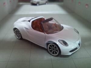 【中古品】1/57 ALFAROMEO 4C SPIDER ①