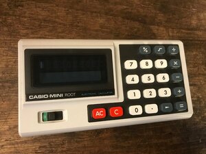 SS-3371■送料込■CASIO MINI ROOT ELECTRONIC CALCULATOR AD-4145 電卓 計算機 電子機器 計算 アンティーク 192g●ジャンク品/くATら