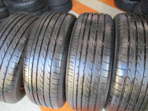 225/60R17 99Ｈ YOKOHAMA　BLuEarth RV-02 夏タイヤ 保存状態良くきれいな4本セット☆☆☆☆