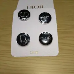 Dior　ノベルティ ピンバッジ