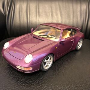 ブラーゴ　1/18 ポルシェ　911 993