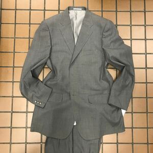 《ビッグ》新品★タグ付き激安 PLESSO HOMME2つボタンスーツ セットアップ サイズA9 シルバーグレー系シャドウピンストライプ　本台場