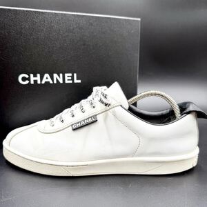 1円【美品】 CHANEL シャネル 【女王の風格】 ココマーク サイドロゴ ロゴ紐 レザー ホワイト ローカット スニーカー シューズ 靴 24.5cm位