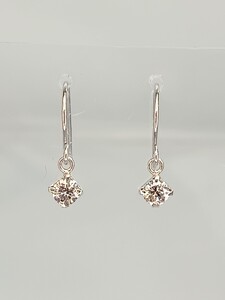 ☆pt900★天然ダイヤ0.16ct☆ピアス★24.