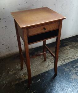 レトロファニチャー　当時物 ＊旭川家具　＊Solid Furniture 　近藤工芸＊サイドチェスト　キャビネット 　電話台　花台　飾台 ＊引き出し