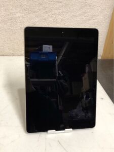 ▽apple MD785J/A iPad Air Wi-Fi 第1世代 16GB スペースグレイ A1474 