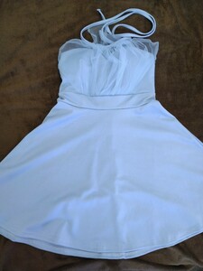 キャバドレス　水色　Ｍサイズ　ホルターネック　フレアスカート