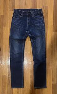 ユニクロ　T000 UJ SKINNY FIT TAPERED