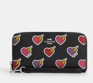 秋冬最新作!!　日本未発売　COACH Long Zip Around Wallet With Heart Bolt Print 財布 　型番：CW476　　LAから最新本物をお届け!!