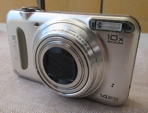 ☆ジャンク☆FUJIFILM 富士フィルム FINEPIX T300 ファインピックス デジタルカメラ シルバー