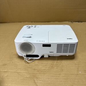 NEC プロジェクター　NP61 ジャンク品　本体のみ　