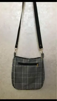 チェック柄 ショルダーバッグ　ハンドメイド