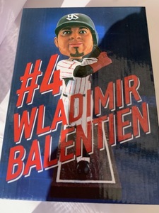 ウラディミール・バレンティン ホームラン60本記念フィギア ヤクルトスワロース Wladimir Balentien 燕軍団 ツバメ ホームラン王