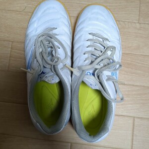 MIZUNO ミズノ　フットサルシューズ　23.5