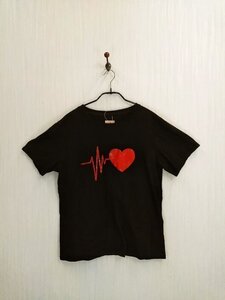 LU0517 ○送料無料 古着 レディース Tシャツ XLサイズ ブラック ハート プリント 薄手 クルーネック 涼しげ 半袖 シンプル カジュアル