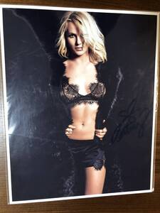 ★ ブリトニー スピアーズ (Britney Spears)　サイン付き写真　証明書COA付き　１２