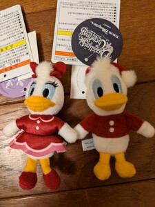 ディズニー　クリスマス　ダズリングインニューヨーク　ドナルド　デイジー　ぬいぐるみチャームDisney