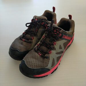 【美品】26.5 (US8.5)メレル MERRELL トレッキング トレイルラン スニーカー OUTRIGHT EDGE J387541C