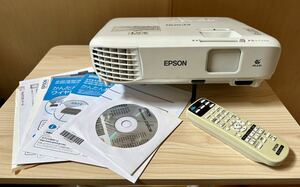 EPSON プロジェクター EB-S05