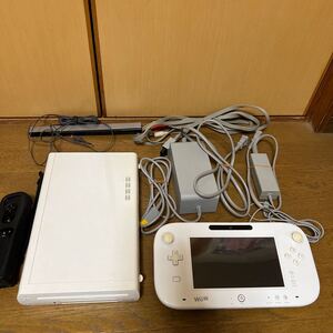 任天堂 WiiU 本体/ゲームパッド ホワイト 8GB ニンテンドーWii U 初期化/動作確認済 wiiヌンチャクコントローラー センサーバー付 Nintendo