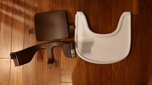 STOKKE テーブル、背もたれ、ベビーチェア