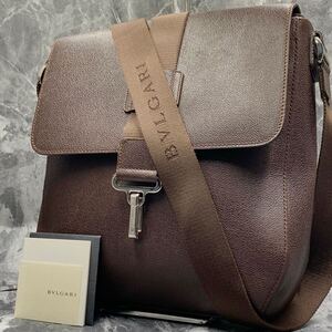 1円【現行/極美品】BVLGARI ブルガリ メンズ ショルダーバッグ メッセンジャー サコッシュ 斜め掛け ロゴ入りショルダー レザー ブラウン