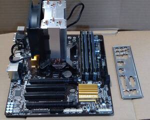 GIGABYTE GA-H97M-D3H CPU:i7-4770 メモリ32GB付 ジャンク扱い