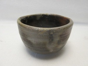 I07021 【 美品 茶道具 備前焼 茶碗 陶印 作者不明 箱無 】 検) 作家物 煎茶道具 茶懐石 お稽古 茶器 茶事 茶湯 焼物 在銘 ⅰ