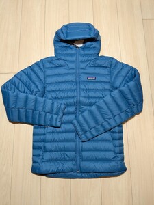 Patagonia ダウンセーターフーディ