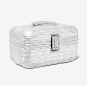 2024年8月購入正規品★リモワ rimowa ヴァニティケース★新品未使用★ビューティケース　beauty case ビューティーケース　オリジナル